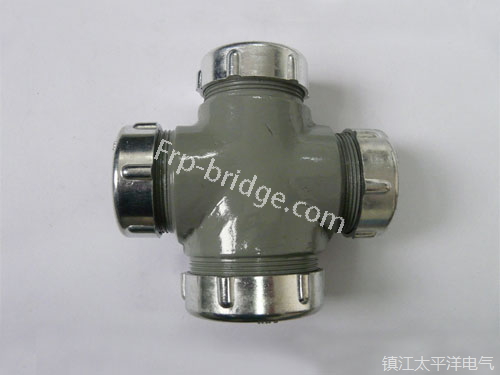 四通(tong)管接(jie)頭