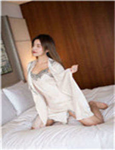 妈妈的绣感-美女18xxxx